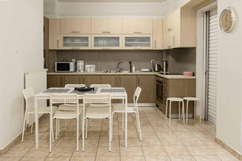 50 M Kerameikos Metro Cosy Luxury Apartment Athens Exterior photo